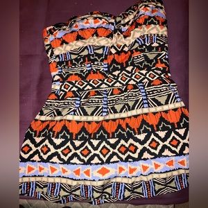 Patterned strapless romper